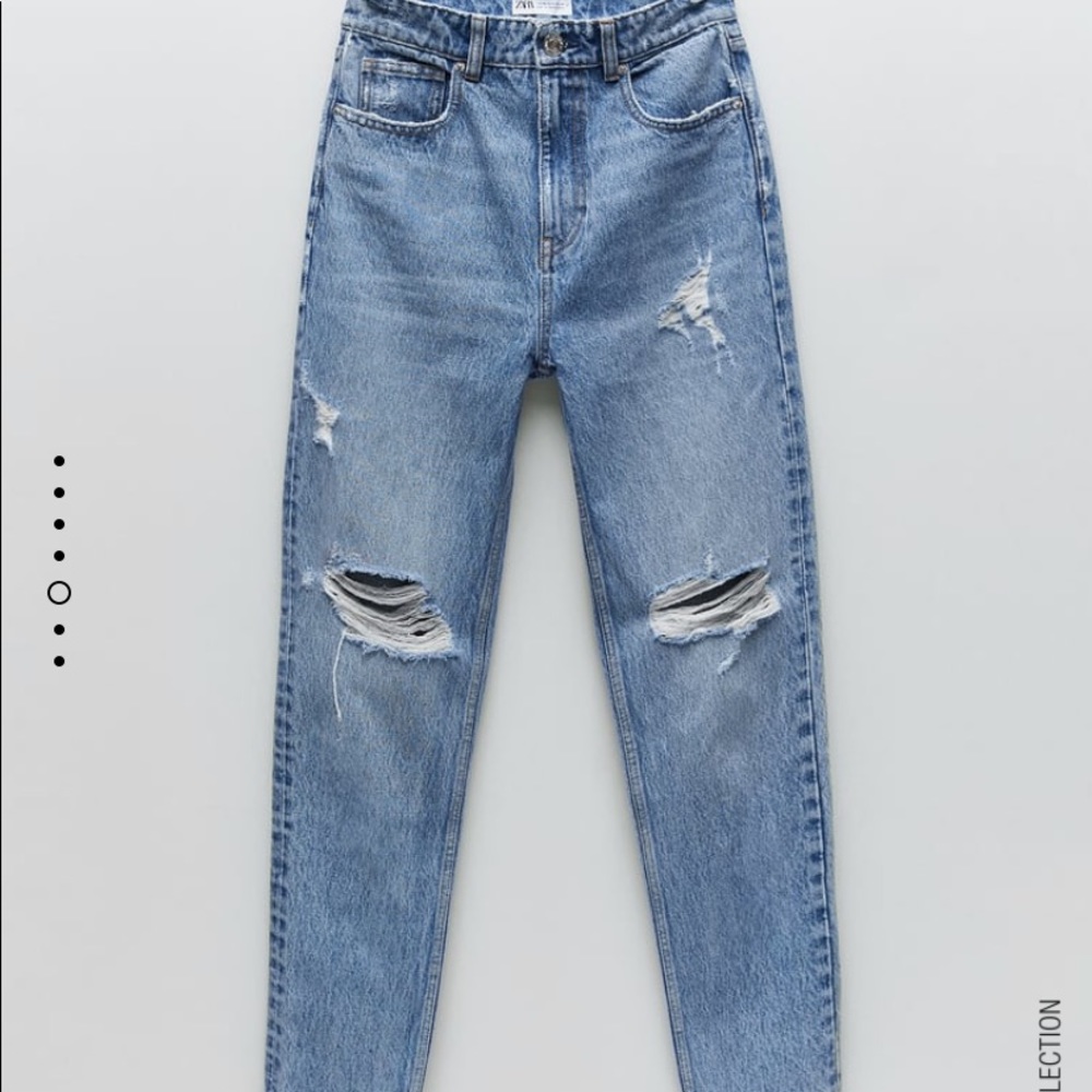 Ripped Mom Fit Jeans